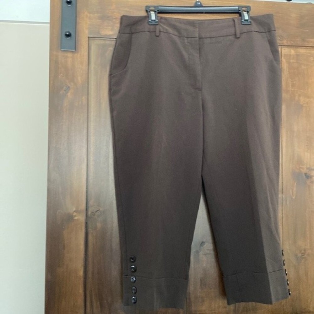 E59) Women's Brown Dressy Capri Size 14